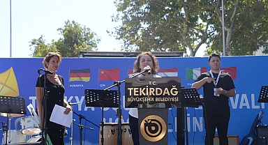 YÜZLERCE UÇURTMA HOŞKÖY SEMALARINI ŞENLİĞE ÇEVİRDİ