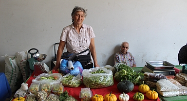 62 Yaşındaki Üretici Sabri Kavas Kırklareli Pazarlarında Ürünlerini Satıyor