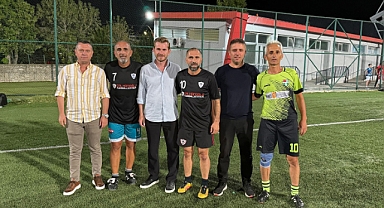 AK Parti Kırklareli Merkez İlçe Başkanı Çalhanoğlu Futbol Akademisi'ni Ziyaret Etti