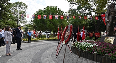 ATATÜRK'ÜN TEKİRDAĞ'A GELİŞİ VE HARF DEVRİMİ'NİN 97. YILI TÖRENLE KUTLANDI