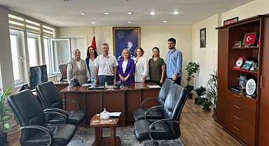 Babaeski Kaymakamı Tamer Orhan'dan Sağlık Personeline Başarı Belgesi