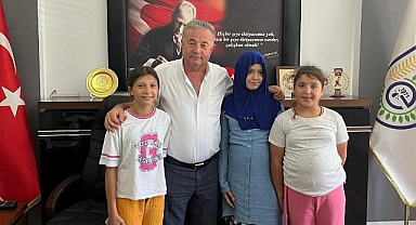 Başkan Özbay, 2025 Yılı Hatim Eden Öğrencileri Ödüllendirdi