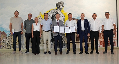 ÇOCUKLARIMIZIN SPOR İLE DAHA SAĞLIKLI GELİŞİMLERİ İÇİN ÖNEMLİ BİR İŞ BİRLİĞİ PROTOKOLÜ İMZALANDI