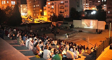 Çorlu'da Açık Hava Sineması Coşkusu Sürüyor