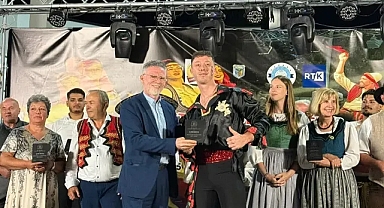 Edirne Belediyesi Halk Oyunları Topluluğu Kosova'dan 3 Ödülle Döndü