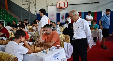 Keşan Belediyesi 20. Uluslararası Açık Satranç Turnuvası Rekor Katılımla Başladı