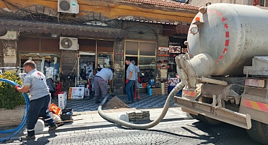 Kırklareli Belediyesi Karaumur Caddesi'nde Kanalizasyon Çalışması Yaptı
