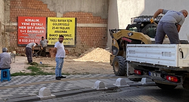 Kırklareli’nde İş Makinesi Kazası: Mağaza Duvarı Yıkıldı