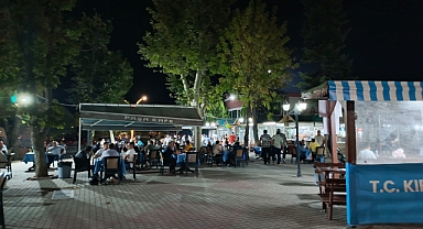 Kırklareli'nde Sıcak Hava Halkı Çay Bahçelerine Yönlendirdi