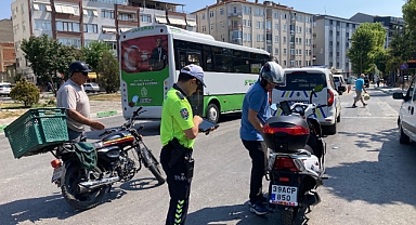 Kırklareli'nde Trafik Ekiplerinden Motosiklet Denetimi