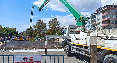 Süleymanpaşa Belediyesi Ek Hizmet Binası Ve Yaşam Kompleksinde İlk Beton Atıldı