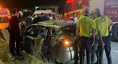 Tekirdağ'da otomobil, aydınlatma direğine çarptı: 1 ölü, 2 yaralı