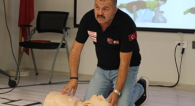 Ülkü Ocakları'nda İlk Yardım ve Afet Eğitimi Farkındalığı
