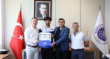 ÜNİVERSİTEMİZ BOKS ŞAMPİYONASINDA GÜMÜŞ MADALYA KAZANDI