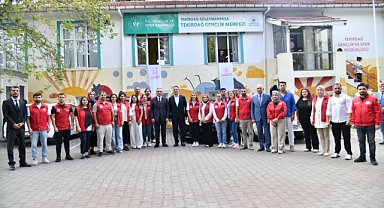 Vali Soytürk ve Bakan Yardımcısı Eminoğlu Çocuklarla Biraya Geldi