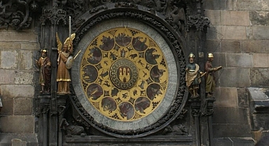 12 Eylül 2025 Cuma Burç Yorumları: Hafta Sonuna Enerjik Başlangıç!