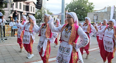 16’ncı Yayla Bolluk, Bereket, Hasat ve Bağ Bozumu Şenlikleri Coşkuyla Başladı