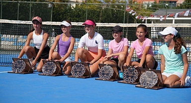 Çorlu 16 Yaş Sonbahar Kupası Tenis Turnuvası Sona Erdi