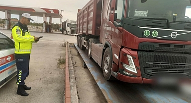 Edirne'de taşıma sınırını aşan kamyon sürücüsüne 25 bin lira ceza