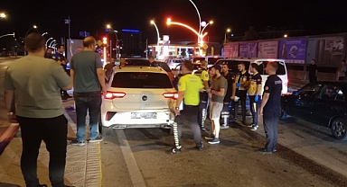 Edirne'de Zincirleme Trafik Kazası: 4 Araç Birbirine Girdi