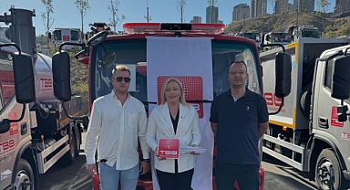 Kaynarca Belediyesi’ne Yeni İtfaiye Aracı Hibe Edildi