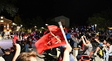 Keşanlılar, A Milli Takım Heyecanını Dev Ekranda Yaşadı