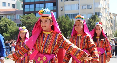 Kırklareli Halk Oyunları Kostümleri Büyük İlgi Görüyor