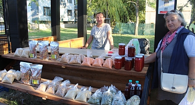 Kırklareli Köy Pazarı'nda Üreticiler Emeklerinin Karşılığını Arıyor