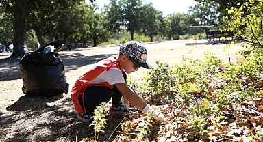 Kırklareli’nde Karahıdır Korusu’nda Çevre Temizliği