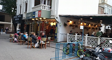 Kırklareli'nde Serin Hava Vatandaşları Sokaklara Çekti