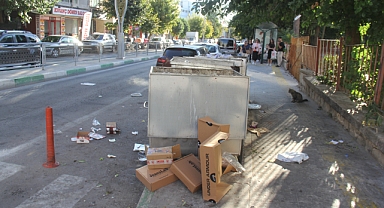 Kırklareli'nde Yok Artık Dedirten Manzaralar: Çöp Bidonları Boş, Çöpler Yerde