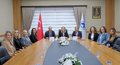 Kırklareli Üniversitesi, Ticaret Borsası ve TOBB Kadın Girişimciler Kurulu ile İş Birliği Protokolleri İmzaladı