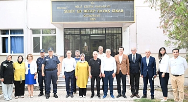 Kırklareli Valisi Uğur Turan’dan Lüleburgaz Köy Okullarına Ziyaret