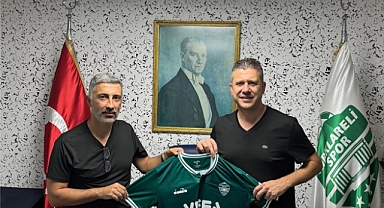 Kırklarelispor'un Yeni Sezon İsim Sponsoru Granny's Waffles Oldu