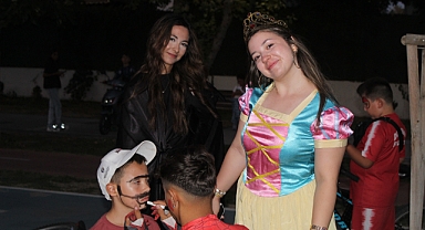 Minikler Yaz Tatiline Millet Bahçesi'nde Veda Etti