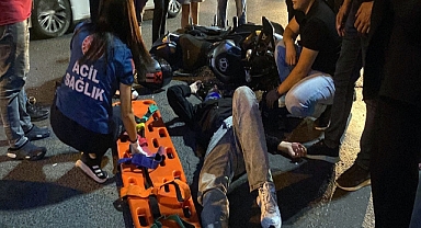 Otomobille çarpışan motosiklet sürücüsü yaralandı