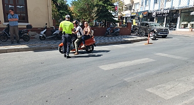 Trafik Polislerinden Motosiklet Sürücülerine Sıkı Denetim