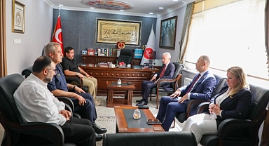 Vali Uğur Turan'dan Müftü Yusuf Eviş'e Taziye Ziyareti