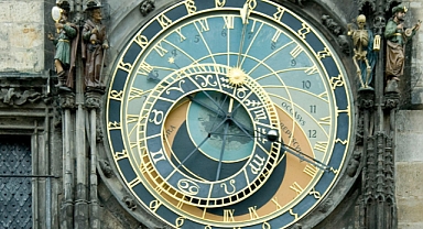 12 Ekim 2025 Pazar Burç Yorumları: Huzurun ve Yenilenmenin Günü!