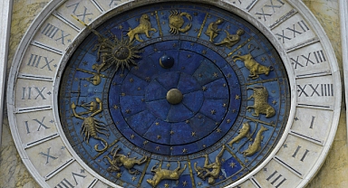 17 Ekim 2025 Cuma Günlük Burç Yorumları: Yeni Başlangıçların Kapısı Aralanıyor!