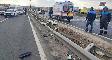 Bariyere çarpan kamyonetin sürücüsünün ayağı koptu