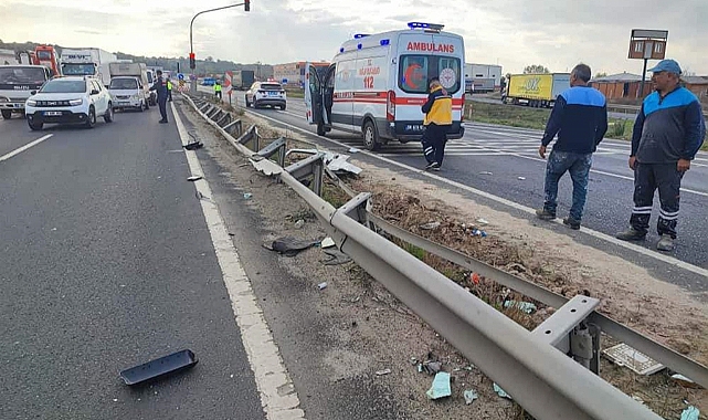 Bariyere çarpan kamyonetin sürücüsünün ayağı koptu