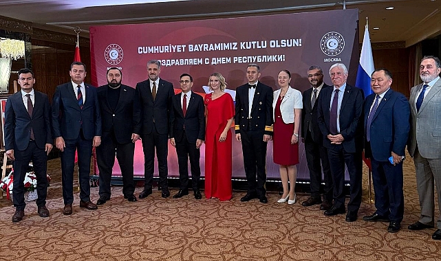 CHP'li Gündoğdu, Cumhuriyet Bayramı'nı Moskova'da Kutladı
