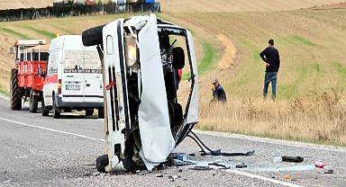 Edirne'de 2 otomobil kazaya karıştı; 3 yaralı