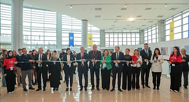 EĞİTİM FAKÜLTESİ LİSANS MEZUNLARINDAN KARMA SERGİ