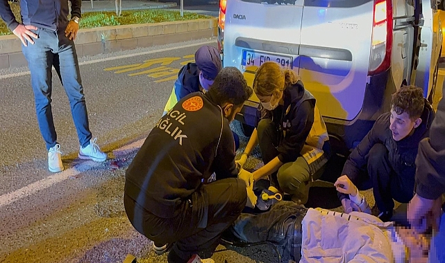 Hafif ticari araca arkadan çarpan motosiklet sürücüsü yaralandı