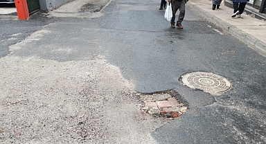 Kırklareli Namazgah Caddesi'nde Yollar Araç ve Yayaları Tehlikeye Atıyor