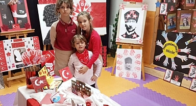 Kırklareli'nde Çocuklardan Törenlerde Anlamlı Atatürk Sevgisi