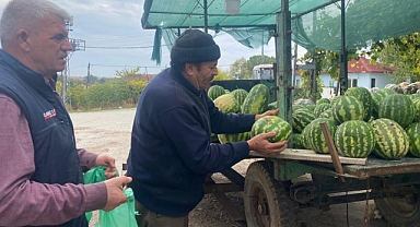 Kırklareli’nde “Son Karpuzlar” Tezgahta Yerini Aldı