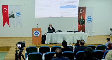 KLÜ’de Yapay Zekânın Eğitim ve Araştırmadaki Rolü Konferansla Ele Alındı